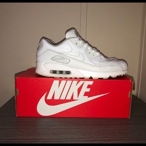 Nike air max 90 all white sku# 302519-113